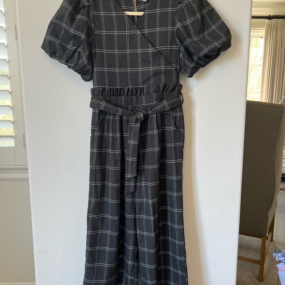 Habitual Girl Gray and White Puff Sleeve Dressy Belted Wide leg Jumpsuit 10 - Picture 1 of 6